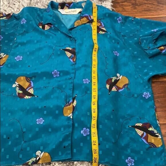 Vintage Diane Von Furstenberg Art To Wear Lady Novelty Print Avant Garde Top - Picture 5 of 9